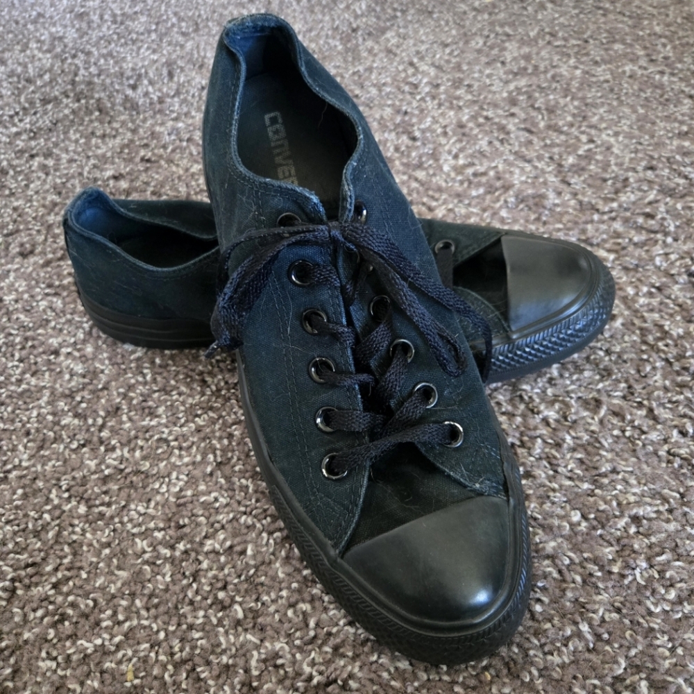 All Black Converse Classic